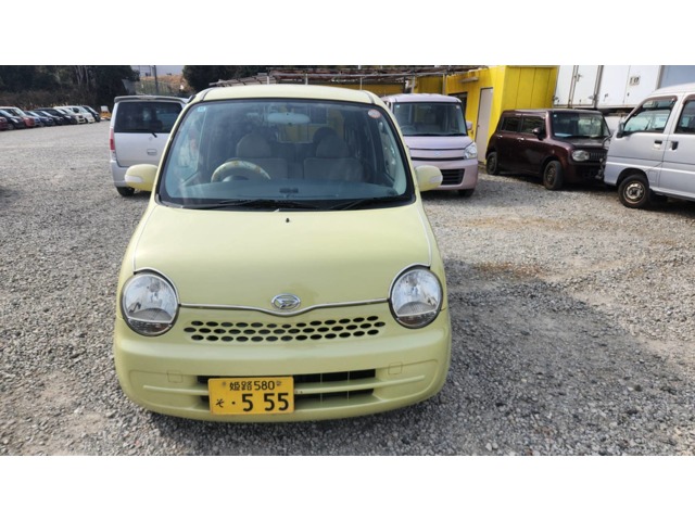 ダイハツ ムーヴラテ660 X （イエローイエロー）