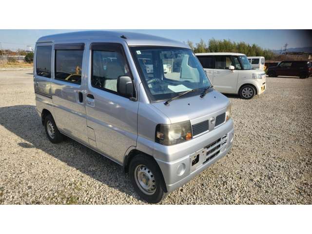 日産 クリッパー660 DX　5速エアコン4ナンバーハイルーフ （シルバーシルバー）